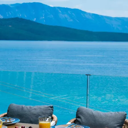 Blue Horizon Nikiana